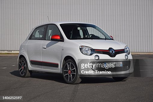 389 Renault Twingo Stock Photos, High-Res Pictures, and Images - Getty  Images