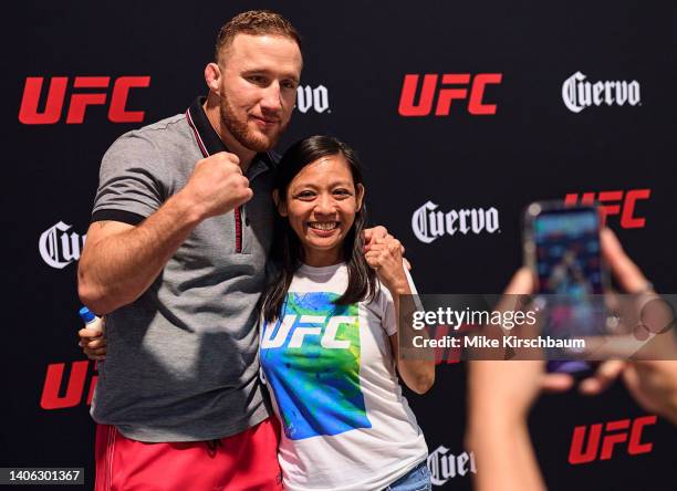 Justin Gaethje poses with fans during UFC X 2022 at the Las Vegas Convention Center on July 01, 2022 in Las Vegas, Nevada.