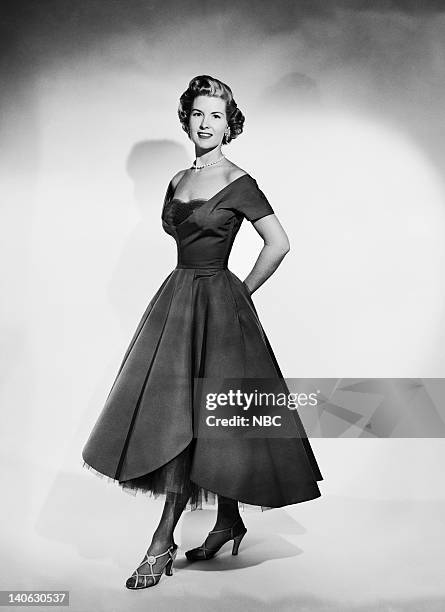 Pictured: Actress Julia Meade in 1952 -- Photo by: NBC/NBCU Photo Bank