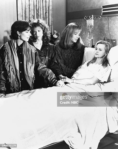 Mirror, Mirror" Episode 18 -- Aired 2/20/93 -- Pictured: Sela Ward as Teddy Reed, Julianne Phillips as Francesca 'Frankie' Reed, Patricia Kalember as...