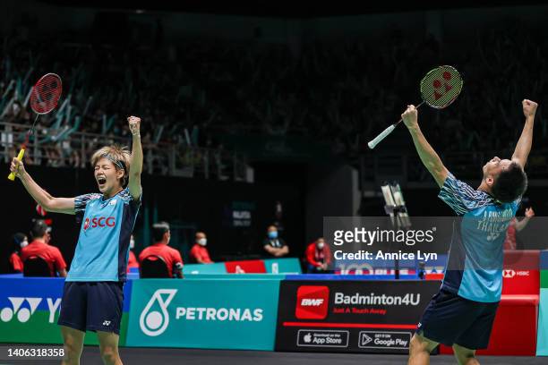 Dechapol Puavaranukroh and Sapsiree Taerattanachai of Thailand react after winning the Mixed Doubles Semi Finals match against Wang Yi Lyu and Huang...
