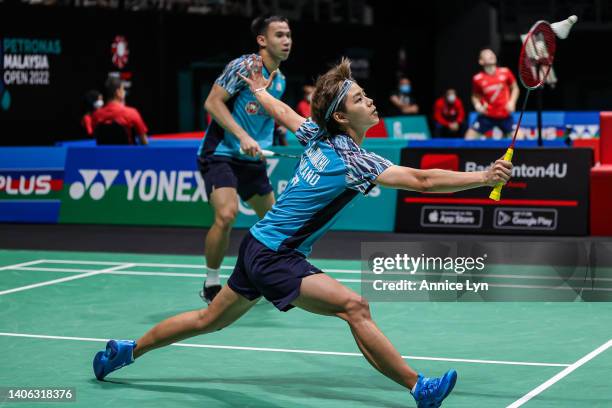 Sapsiree Taerattanachai Dechapol Puavaranukroh and of Thailand compete in the Mixed Doubles Semi Finals match against Wang Yi Lyu and Huang Dong Ping...