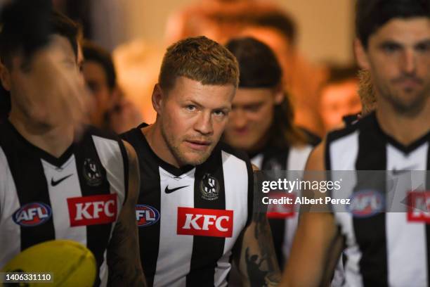 Jordan De Goey of the Magpies takes to the field ahead of the round 16 AFL match between the Gold Coast Suns and the Collingwood Magpies at Metricon...