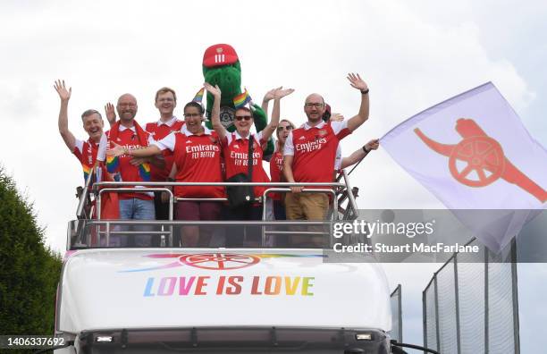 Arsenal players and staff wave off the Gay Gooners ahead of Price in London a training session at London Colney on July 01, 2022 in St Albans,...