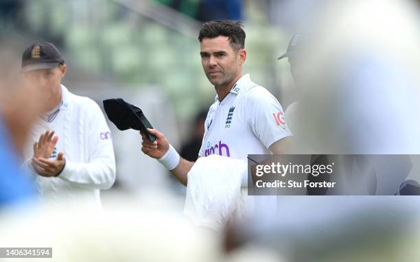 England bowler James Anderson doffs his cap after taking five wickets in the innings during day two of the Fifth test match between England and India...