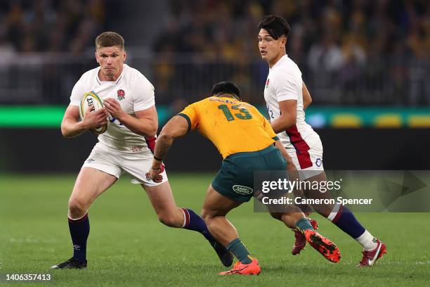 Owen Farrell of England runs the ball during game one of the international test match series between the Australian Wallabies and England at Optus...