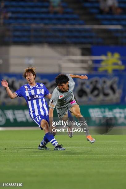 Shuto KAWAI of Montedio Yamagata and Kaito SUZUKI of Tochigi SC battle for the ball during the J.LEAGUE Meiji Yasuda J2 24th Sec. Match between...