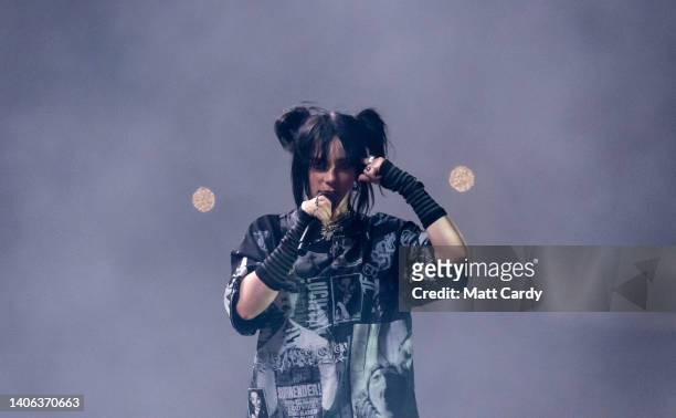 Billie Elish performs on the main Pyramid Stage at the 2022 Glastonbury Festival during day three of the Glastonbury Festival at Worthy Farm, Pilton...