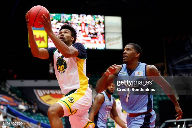 Leandro Barbosa of the Ball Hogs drives to the basket against Joe Johnson of the Triplets during the game in BIG3 Week Three at Comerica Center on...