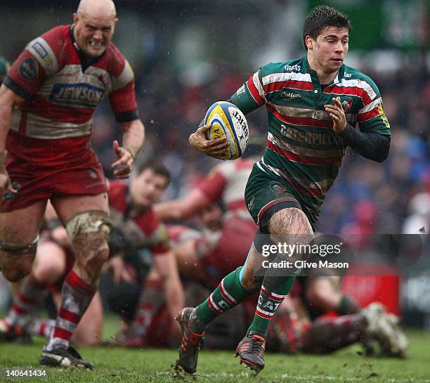 Ben Youngs of Leicester Tigers breaks through to score a try during the Aviva Premiership match between Leicester Tigers and Gloucester at Welford...