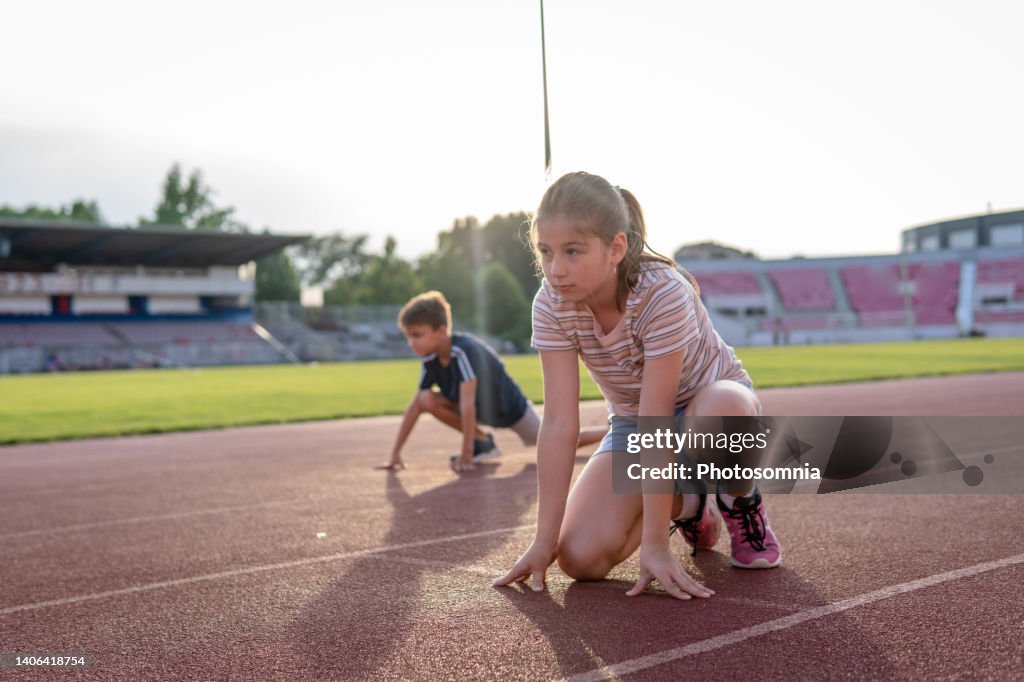 Track Racer Kids Kids Preparing For Track Run Race High-Res Stock Photo - Getty Images
