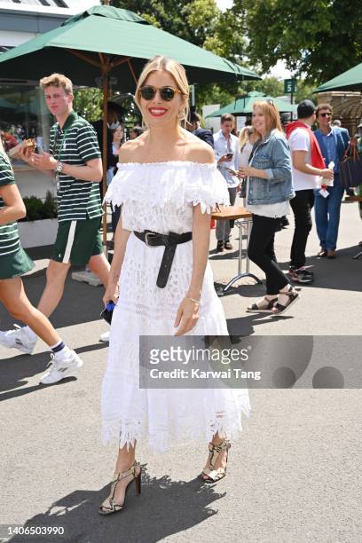Sienna Miller attends the All England Lawn Tennis and Croquet Club on July 03, 2022 in London, England.