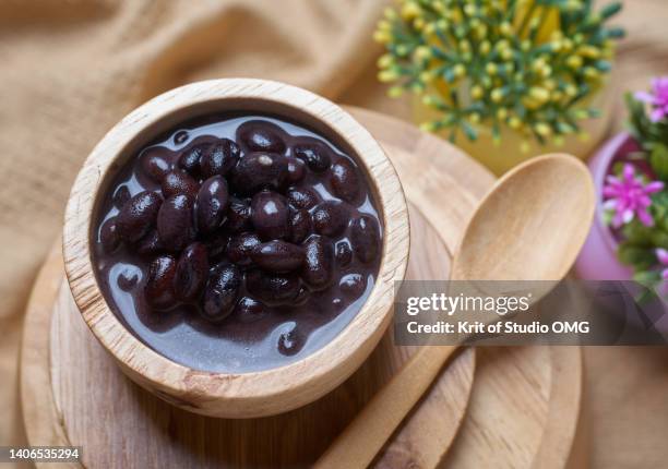 healthy black bean in sweet coconut milk soup - black beans stock pictures, royalty-free photos & images