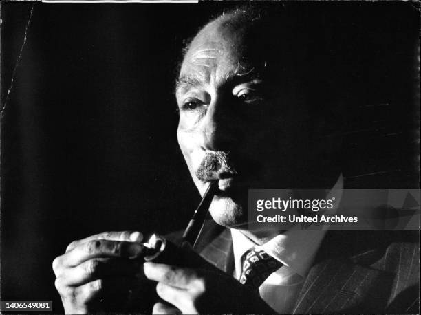 Mohammed Anwar el-Sadat, ägyptischer Staatspräsiden, im Amt von 1970 bis zu seiner Ermordung am 6.10.81. Er führte Ägypten in den Jom-Kippur-Krieg...