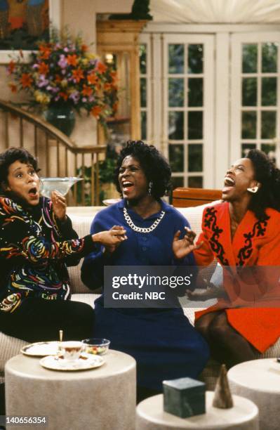 The Baby Comes Out" Episode 20 -- Pictured: Vernee Watson-Johnson as Viola 'Vy' Smith, Janet Hubert as Vivian Banks, Charlayne Woodard as Janice --...