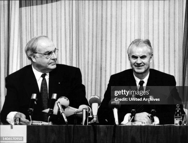 Modrow 267 Hans Kohl Stock Photos, High-Res Pictures, and Images - Getty Images