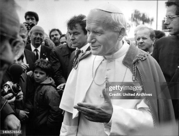 Bürgernah zeigte sich Papst Johannes Paul II. Beim Besuch der Zeche Prosper-Haniel in Bottrop.