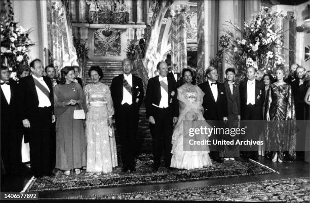 Aufnahme von Bundesaußenminister Hans-Dietrich Genscher mit seiner Frau, Veronica Carstens, dem französischen Staatspräsidenten Valéry Giscard...