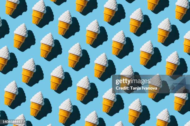 ice cream pattern on blue background. summer holidays concept. - glass bildbanksfoton och bilder
