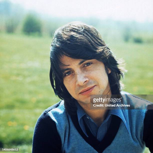 Herve Vilard, französischer Chansonsänger, Deutschland um 1974.