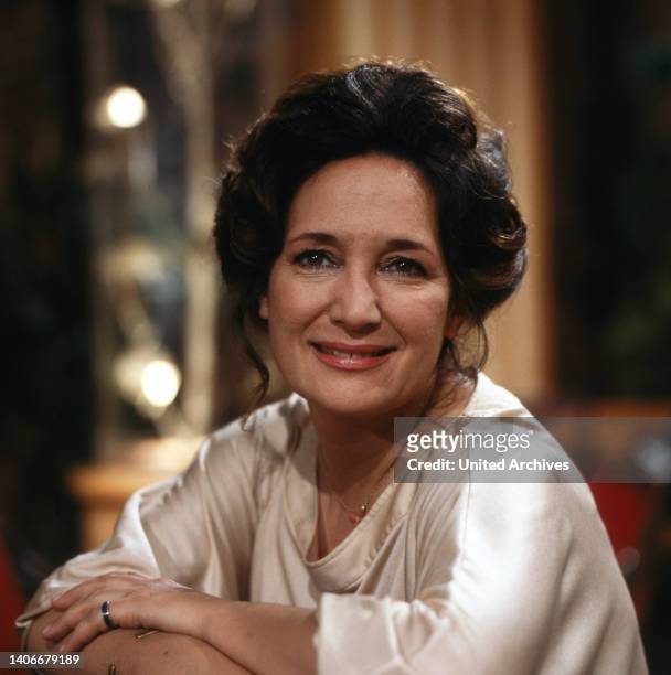 Edda Moser, berühmte deutsche Opernsängerin, Sopranistin, Portrait 1987.