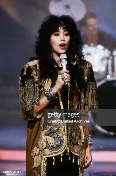 Ofra Haza, israelische Sängerin, Auftritt im ARD Wunschkonzert, 1990.