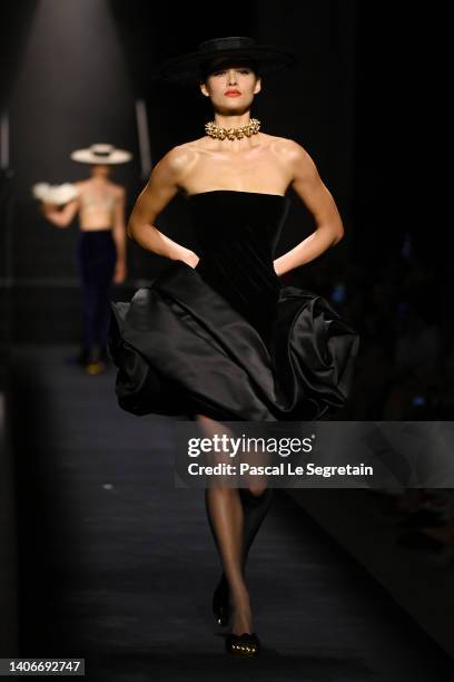 Model walks the runway during the Schiaparelli Haute Couture Fall Winter 2022 2023 show as part of Paris Fashion Week on July 04, 2022 in Paris,...