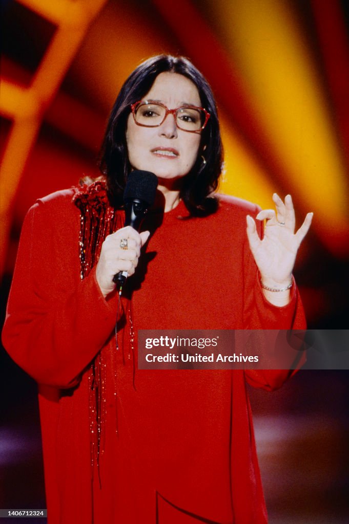 Nana Mouskouri