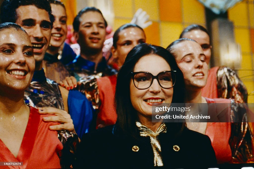 Nana Mouskouri