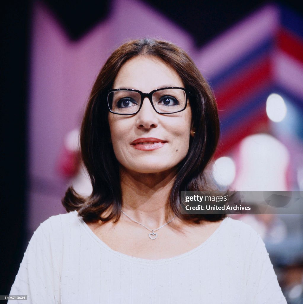 Nana Mouskouri