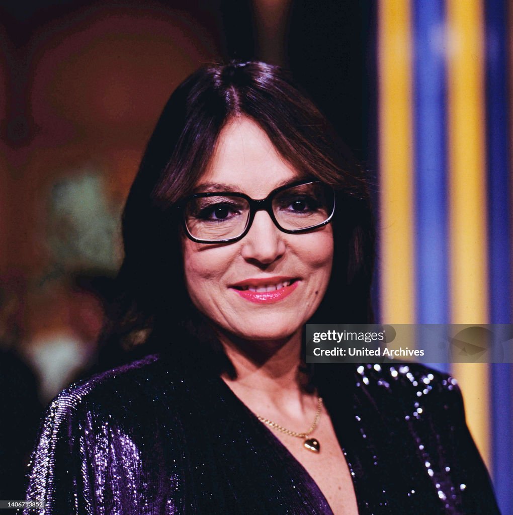 Nana Mouskouri