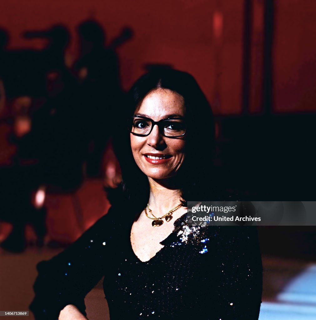Nana Mouskouri