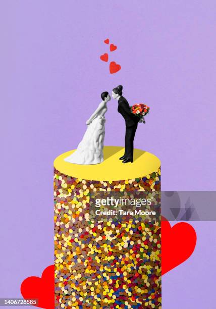 two gay women kissing on wedding cake - wedding cake figurine stock-fotos und bilder