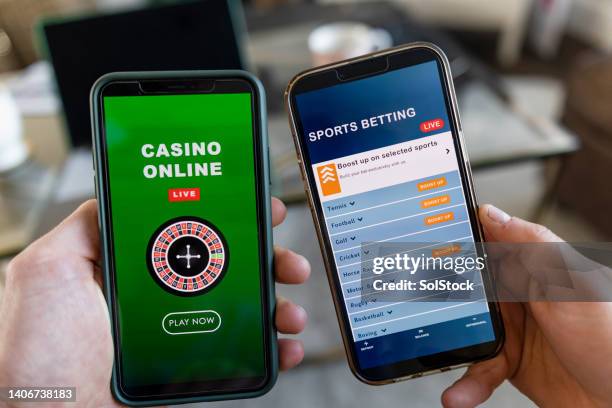 smart phone betting - gambling bildbanksfoton och bilder