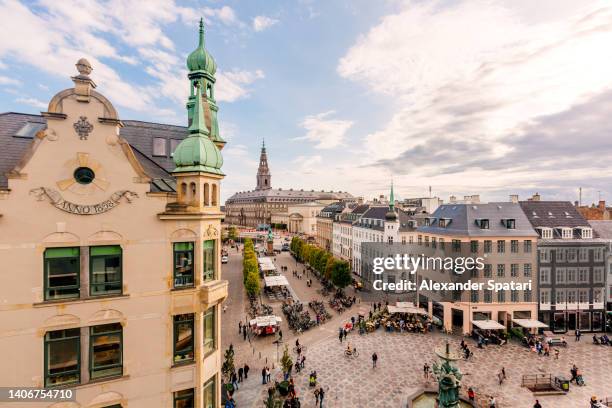 aerial view of amagertorv square on a sunny day in copenhagen, denmark - copenhagen architecture fotografías e imágenes de stock