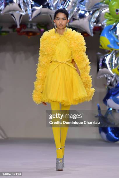 Model walks the runway during the Giambattista Valli Haute Couture Fall Winter 2022 2023 show as part of Paris Fashion Week on July 04, 2022 in...