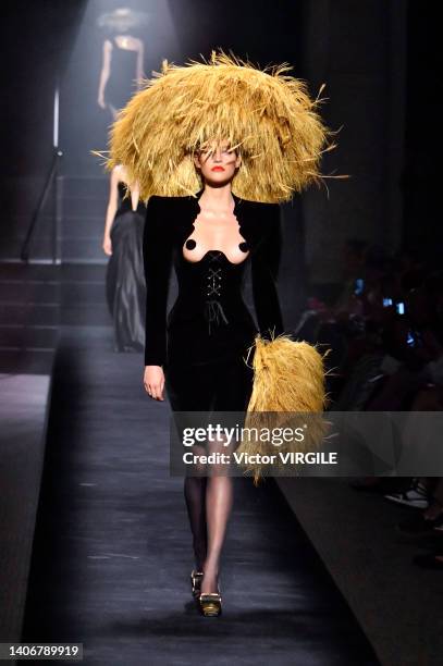 Model walks the runway during the Schiaparelli Haute Couture Fall/Winter 2022-2023 fashion show as part of the Paris Haute Couture Week on July 4,...