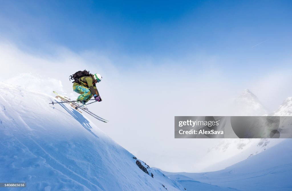 Freeride skier