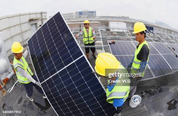 Small Solar Panel Factory Small Solar Panels Photos and Premium High Res Pictures - Getty Images