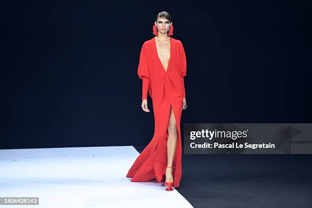 Model walks the runway during the Stephane Rolland Haute Couture Fall Winter 2022 2023 show as part of Paris Fashion Week on July 05, 2022 in Paris,...