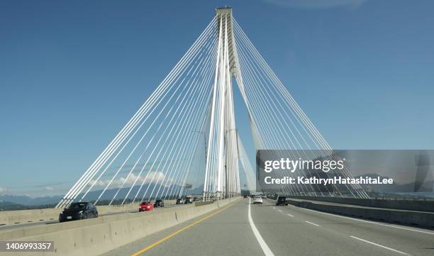 port mann bridge a metro vancouver, canada - autostrada transcanadese foto e immagini stock