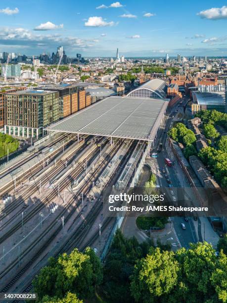 london from drone perspective, above st pancras international station - roy james shakespeare stock pictures, royalty-free photos & images