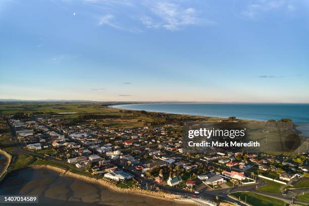 high view of riverton / aparima - new zealand beach house stock pictures, royalty-free photos & images