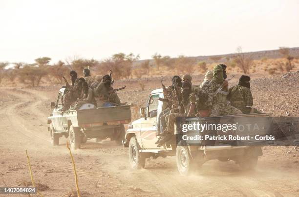 Les rebelles dans leurs retranchements de la base de Tigha, au Nord de Kidal dans la région Adrar des Ifora. Les Touaregs sont en guerre contre...