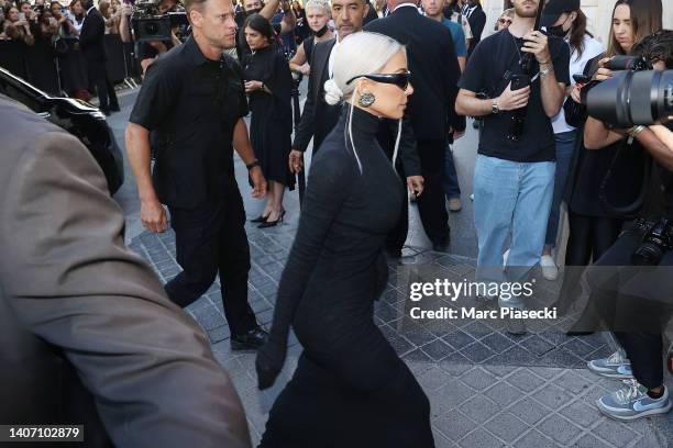 Kim Kardashian arrives at Balenciaga on July 06, 2022 in Paris, France.