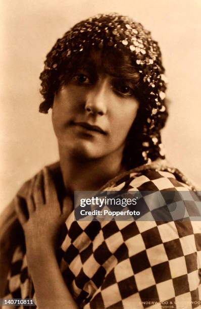 Annette Kellermann, actress and professional swimmer, circa 1910.