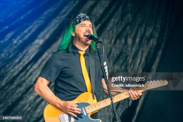 42,997 Lead Singer Stock Photos, High-Res Pictures, and Images - Getty