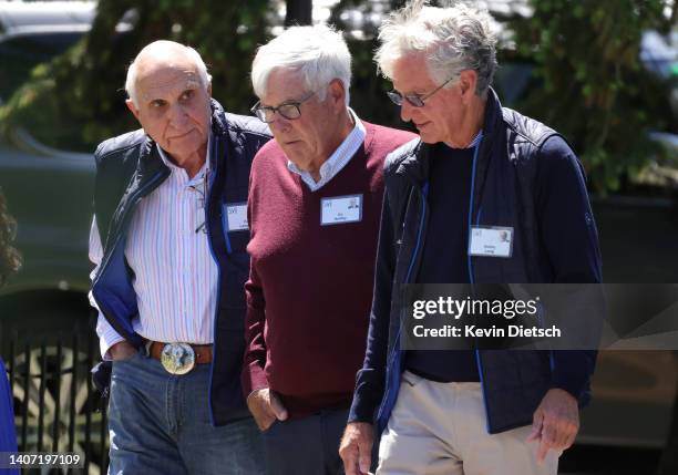 Financier and businessman Ken Langone; Ed Herlihy, partner at Wachtell, Lipton, Rosen & Katz; and Bobby Long walk to lunch during the Allen & Company...