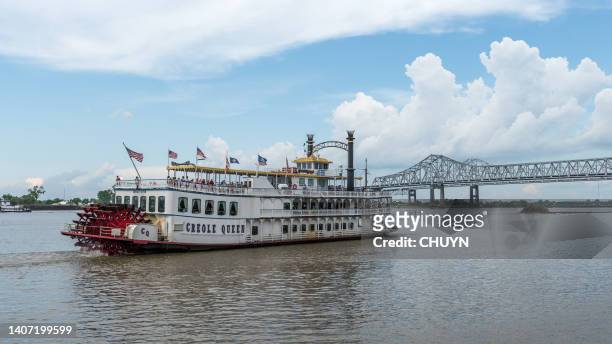 mississippi memories - paddleboat stock pictures, royalty-free photos & images