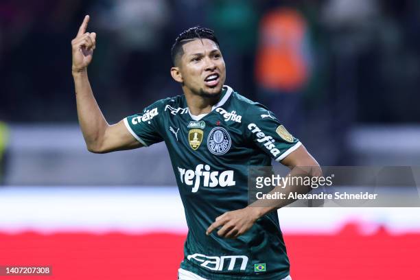 Rony of Palmeiras celebrates after scoring his team's fifth goal during a Copa Libertadores round of sixteen second leg match between Palmeiras and...